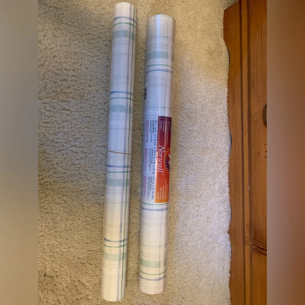 Plaid vinyl pre-pasted wallpaper double roll + 1/4 roll